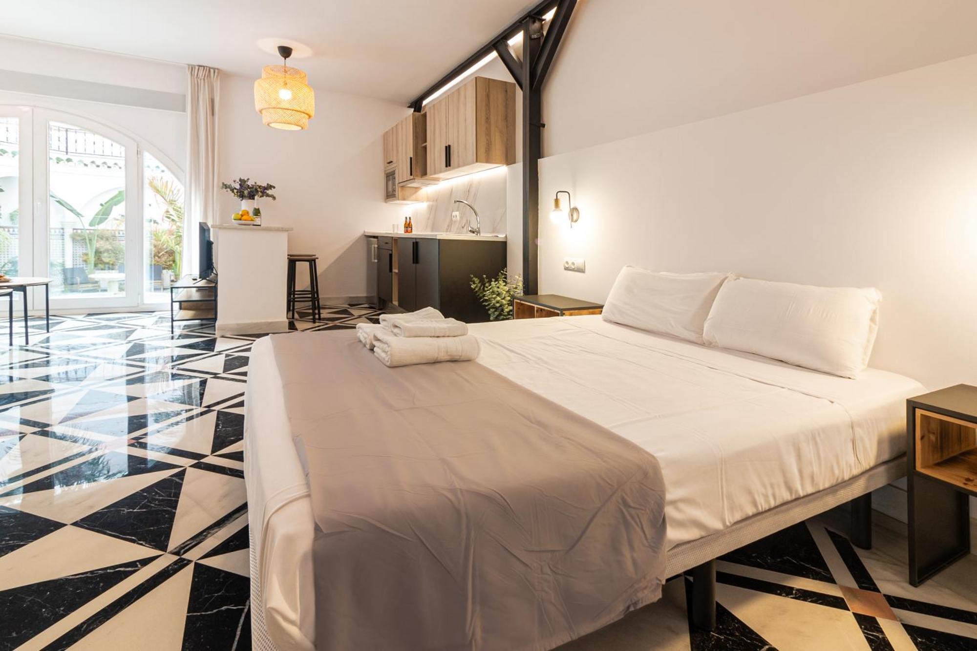 El Patio De La Luna Freshapartments Малага Екстериор снимка